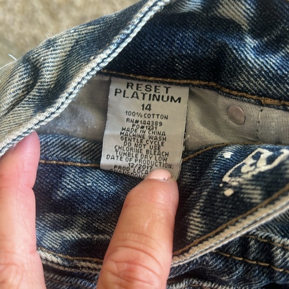 Bundle of 2 Jeans Shorts GAP & Reset size 14 - Picture 3 of 7